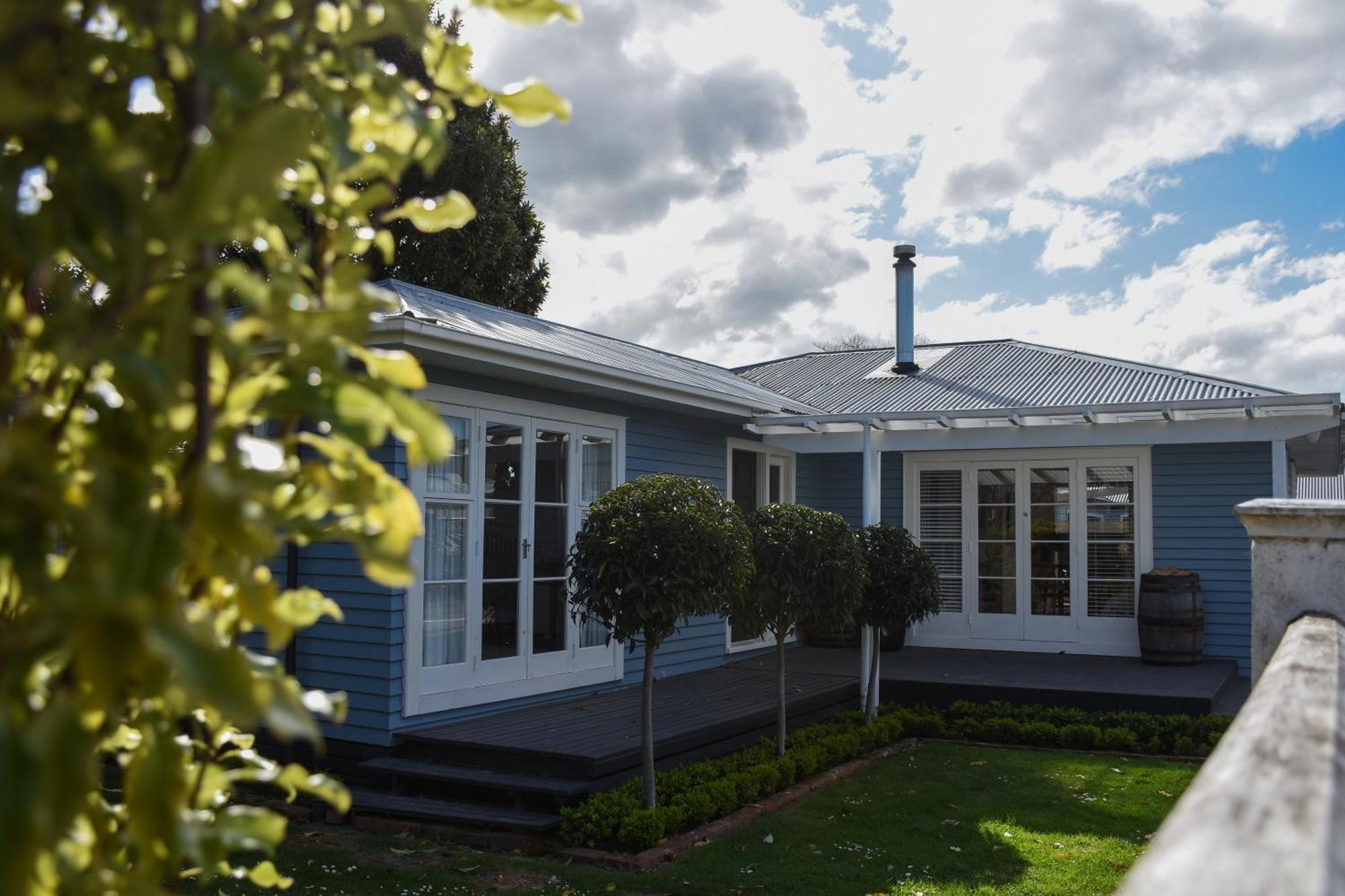 Beautiful Home With Short Stroll To Havelock Village Havelock North Εξωτερικό φωτογραφία